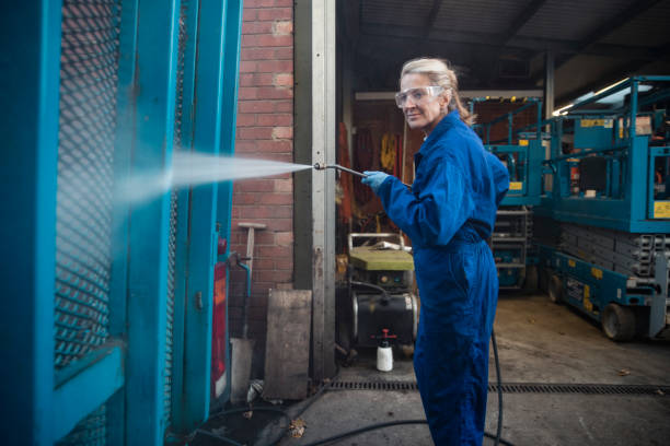 Best Sidewalk Pressure Washing  in Framingham, MA